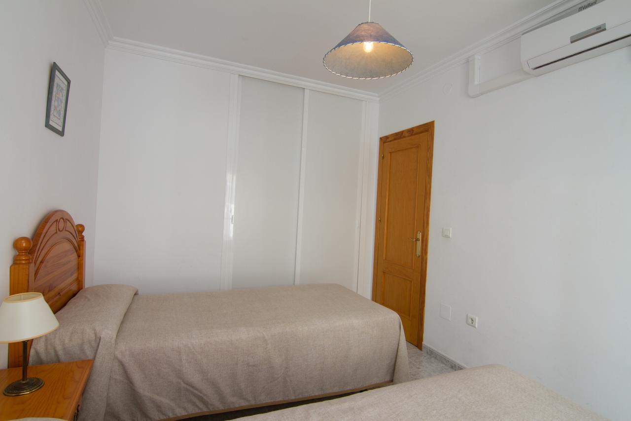 Pulguilla E Menyber Apartamento Nerja Exterior foto