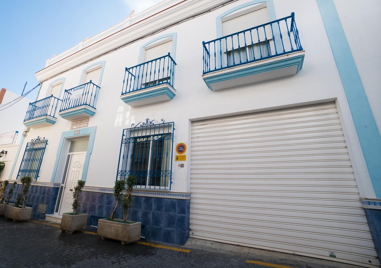 Pulguilla E Menyber Apartamento Nerja Exterior foto